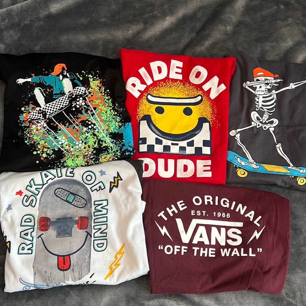 Skateboarding t-shirt lot. 5 shirts size 8 Vans, 365kids, Athletic.